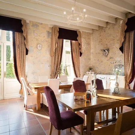 Chateau Lasfargues - Exclusive Fairytale Castle - Pool, Games Room, Holiday home Laugnac